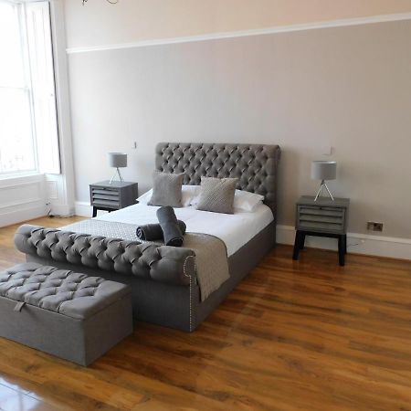 West End - Stunning, Spacious, 3 Bedroom, Main Door Flat With Private Parking Glasgow Exterior foto